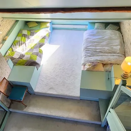 Apartament Quai Henri Iv *